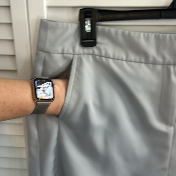 IZOD Golf skort - Picture 3 of 10